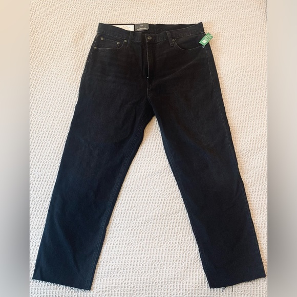 GAP SKY HIGH RISE CHEEKY STRAIGHT JEANS - NEW WITH TAGS - Picture 2 of 5